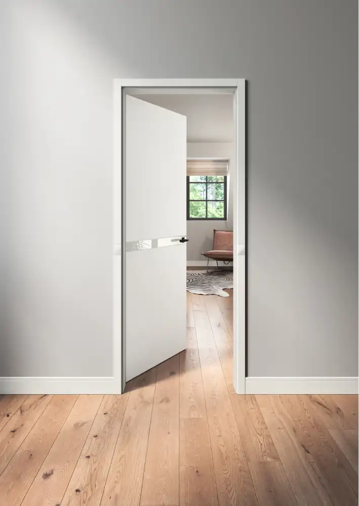 Moderne weiße Innentür von Brüchert + Kärner mit dekorativem Querband