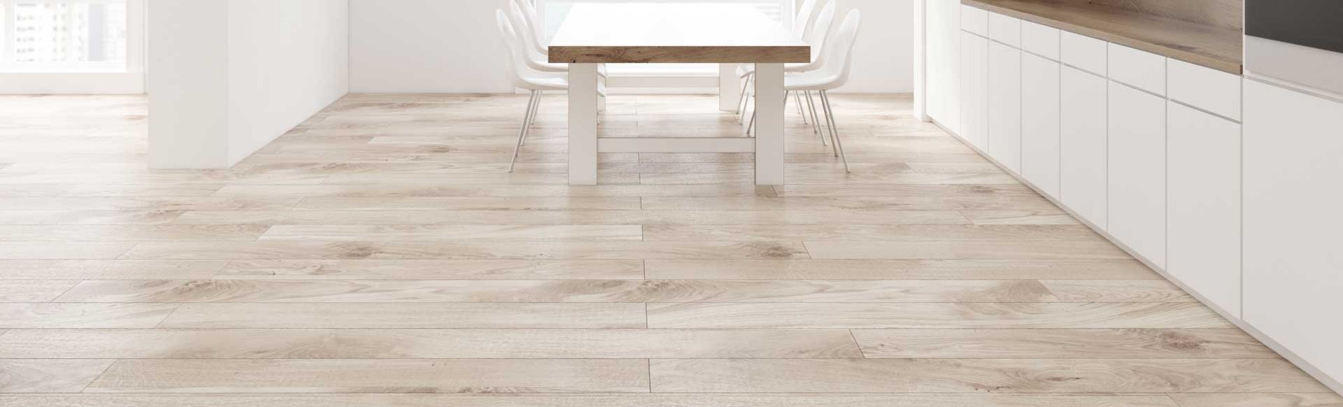 Laminat passt auch zum minimalistischen Stil - so wandelbar Helle offene Küche mit Laminatboden